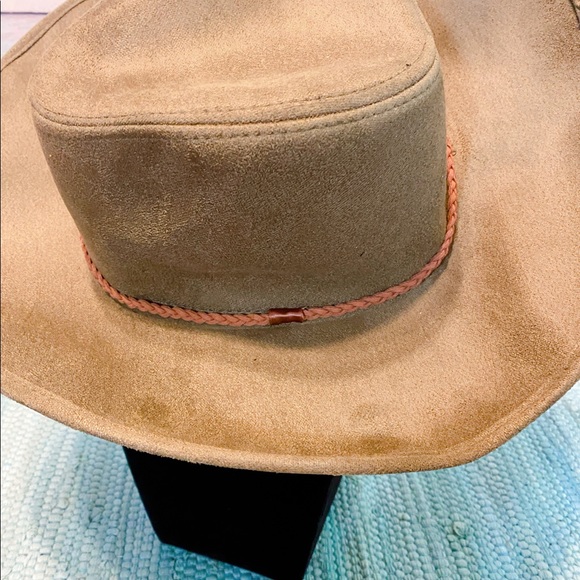 NWT DNMC Women’s Walk About Hat Olive - Picture 2 of 8